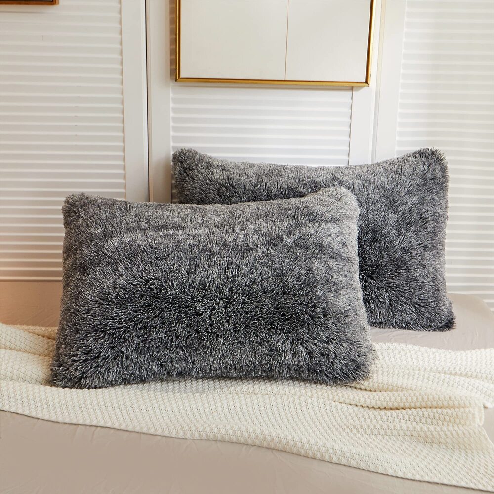 4631 2 Pack Faux Fur Pillow Shams,Shaggy Plush Home Decorative Luxury
